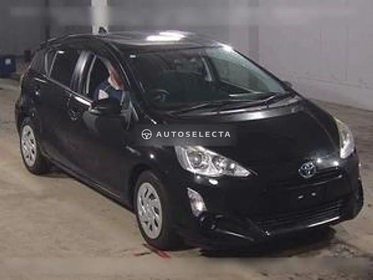 Toyota Aqua 2017, photo 1 of 1