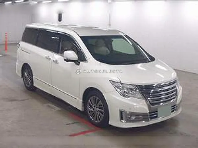 Nissan Elgrand 2016, auction grade 3.5