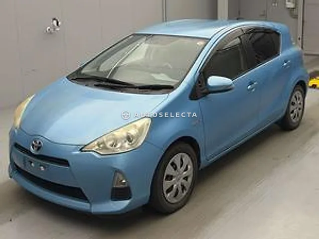 Toyota Aqua 2013, auction grade RA