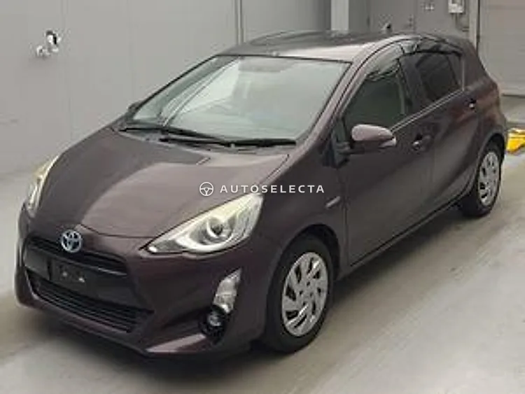 Toyota Aqua 2015, photo 1 of 1