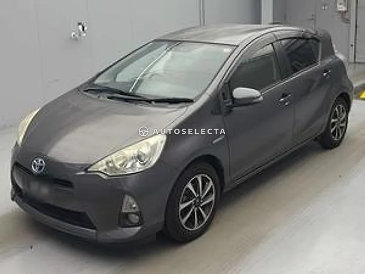 Toyota Aqua 2014, photo 1 of 1