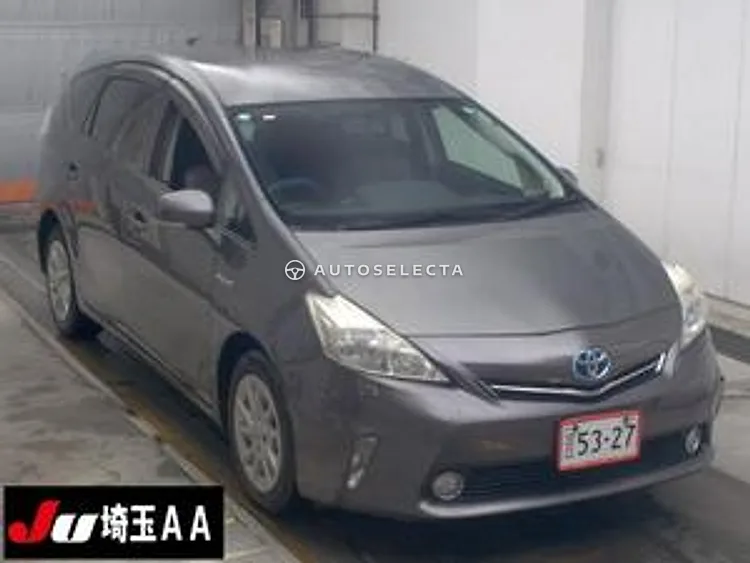 Toyota Prius Alpha 2011, photo 1 of 1