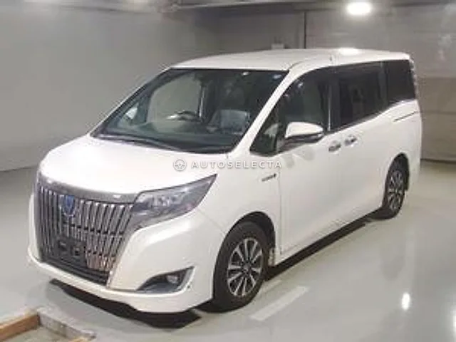 Toyota Esquire 2018, auction grade R