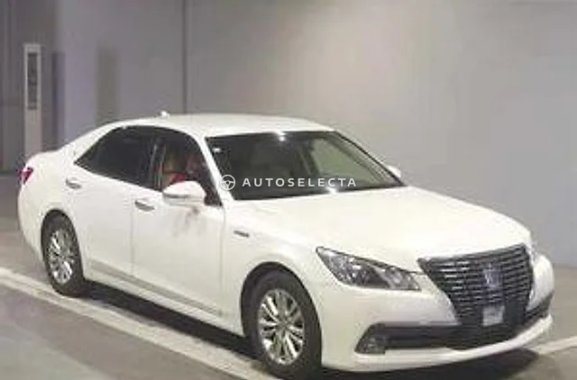 Toyota Crown 2013, auction grade 3.5