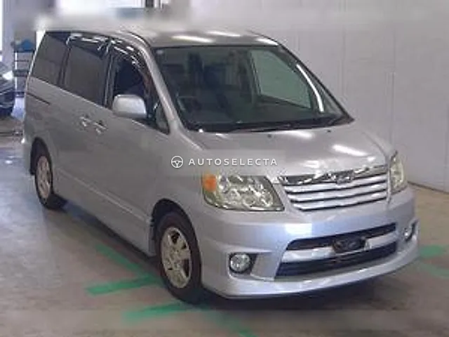 Toyota Noah 2002, auction grade 3.5