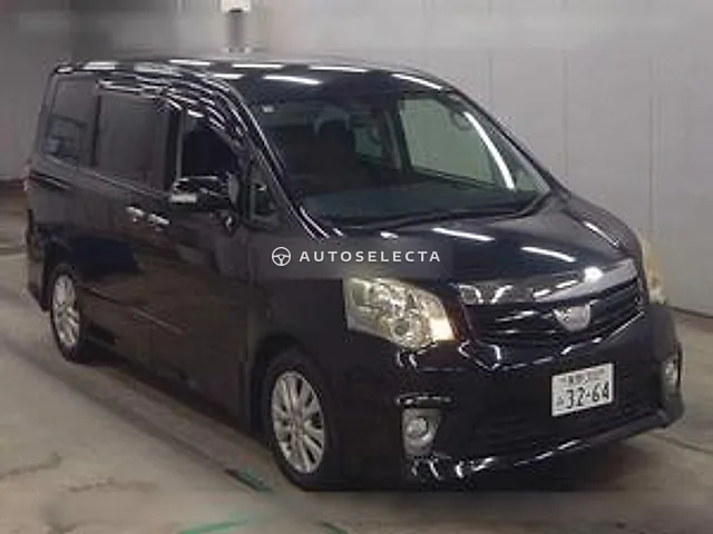 Toyota Noah 2012, auction grade 4
