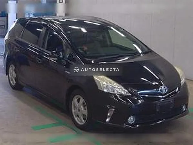 Toyota Prius Alpha 2013, auction grade 3.5