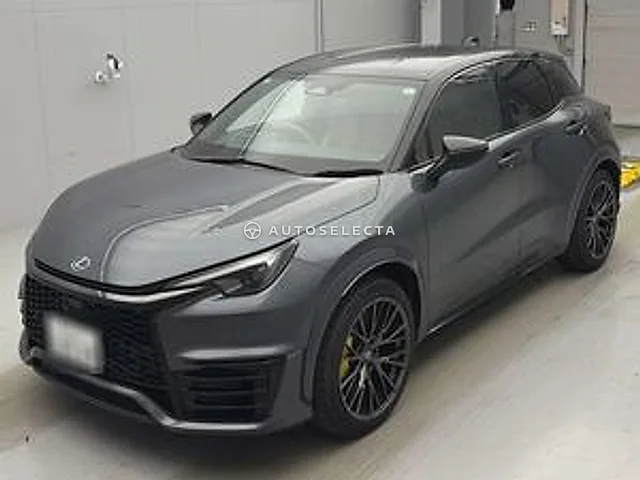 Lexus LBX 2025, auction grade 5