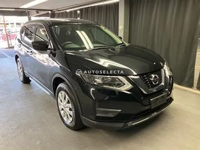 Nissan X-Trail 2017, auction grade R