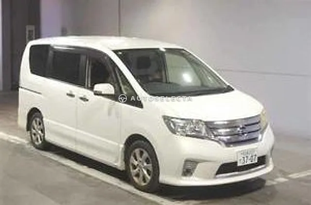 Nissan Serena 2012, auction grade 3