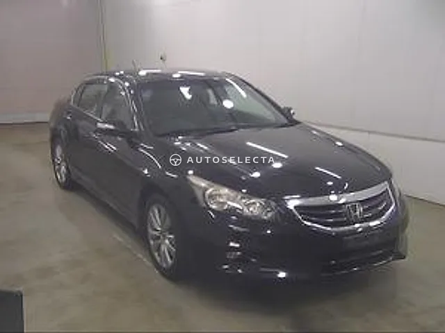 Honda Inspire 2011, auction grade 3.5