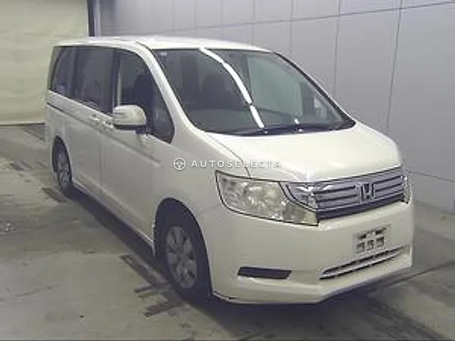 Honda Stepwgn 2011, auction grade 3