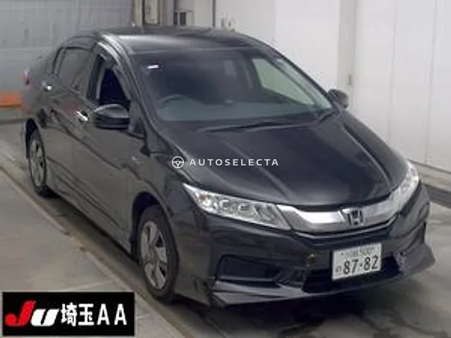 Honda Grace 2015, auction grade 3.5