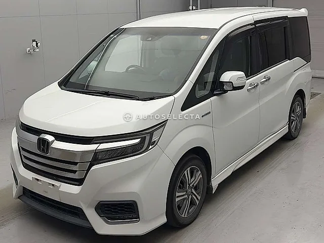 Honda Stepwgn Spada 2017, auction grade 4
