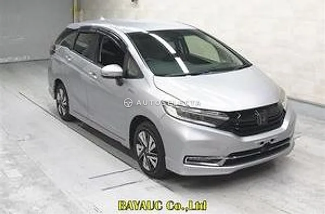 Honda Shuttle 2019, auction grade 4