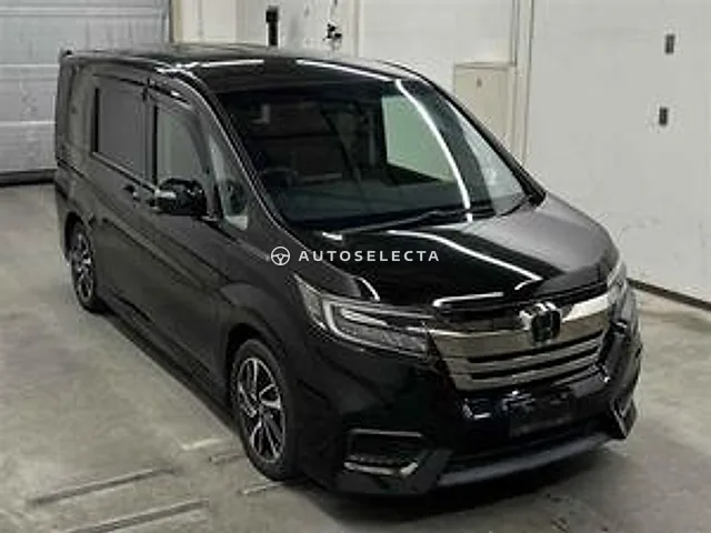 Honda Stepwgn Spada 2021, auction grade 4.5