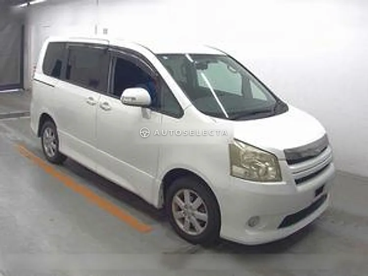 Toyota Noah 2007, photo 1 of 1
