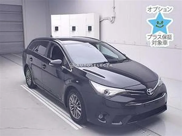 Toyota Avensis 2017, auction grade 3.5