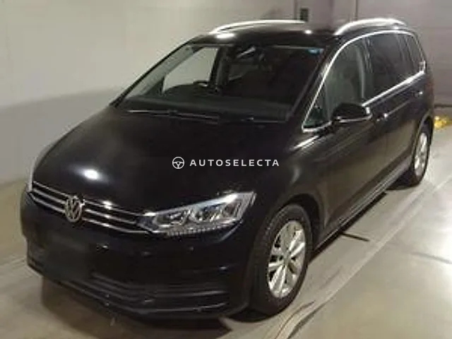 Volkswagen Golf Touran 2017, auction grade 4