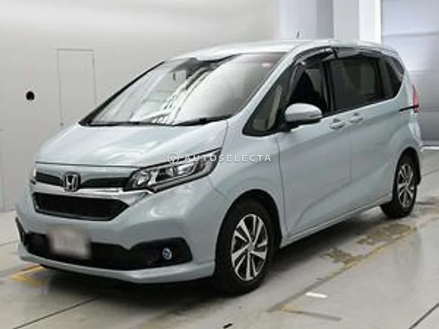 Honda Freed+ Hybrid 2023, auction grade 5
