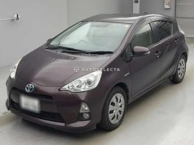 Toyota Aqua 2014, auction grade 4