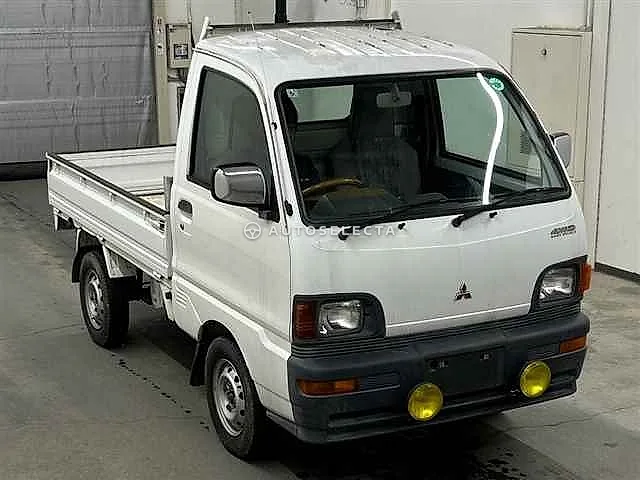 Mitsubishi Minicab Truck 1998, auction grade 3.5