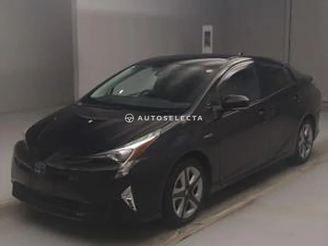 Toyota Prius 2017, auction grade RA