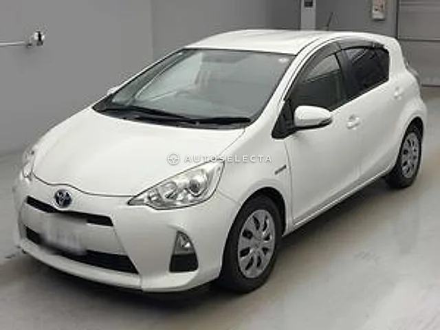 Toyota Aqua 2012, auction grade 4