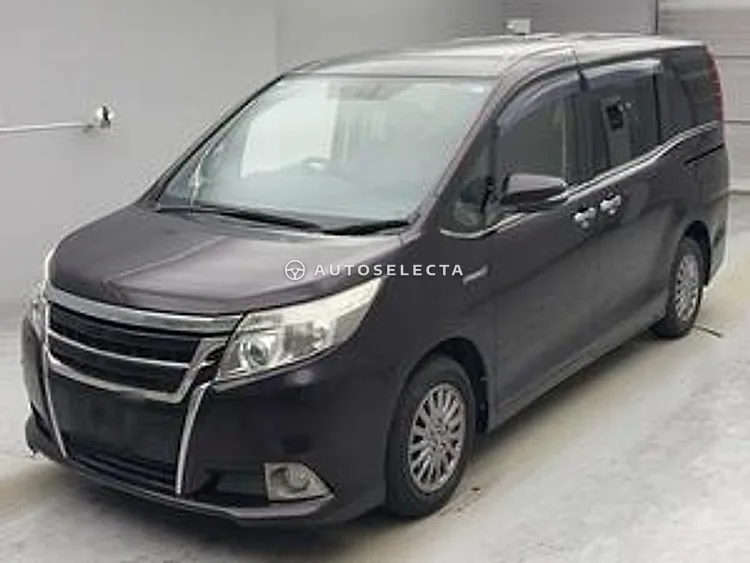 Toyota Esquire 2015, photo 1 of 1