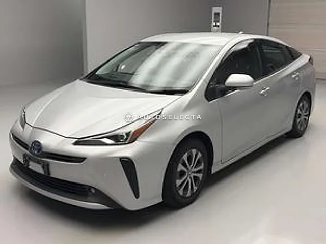 Toyota Prius 2022, auction grade 3.5