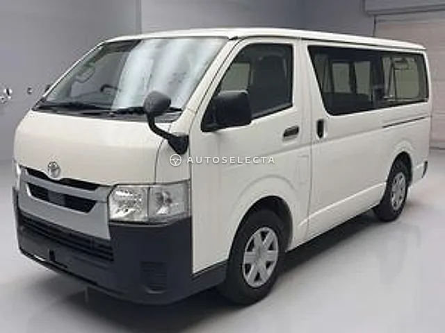 Toyota Hiace Van 2023, auction grade 3.5