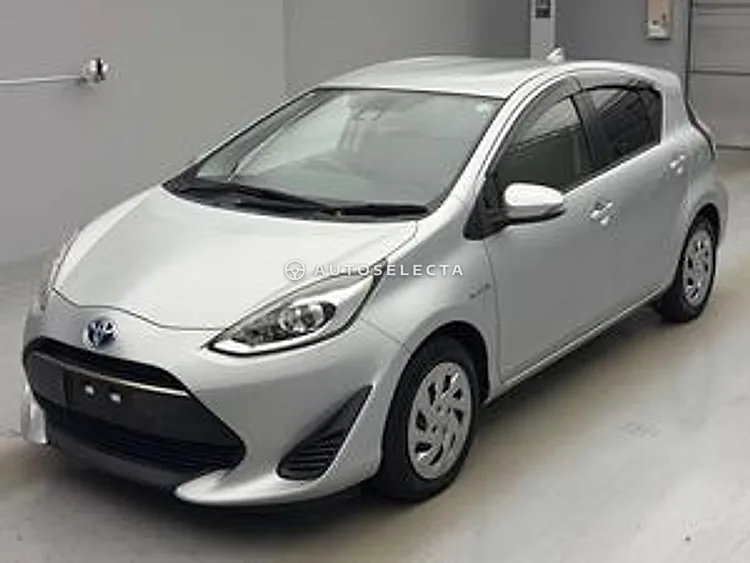 Toyota Aqua 2017, photo 1 of 1