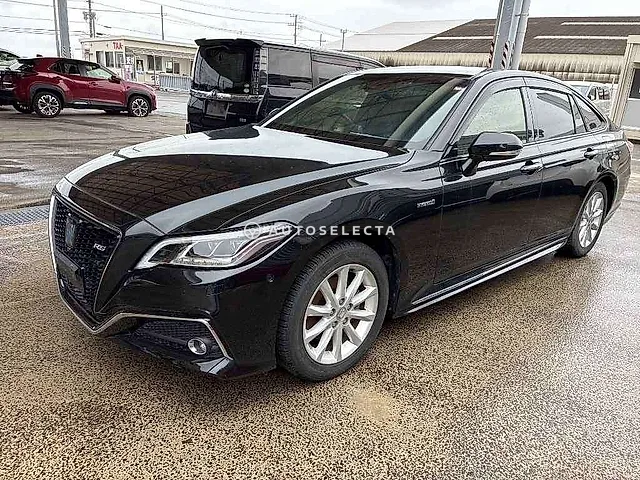Toyota Crown Hybrid 2019