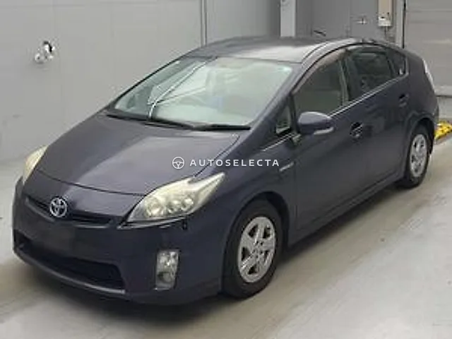 Toyota Prius 2011, auction grade R