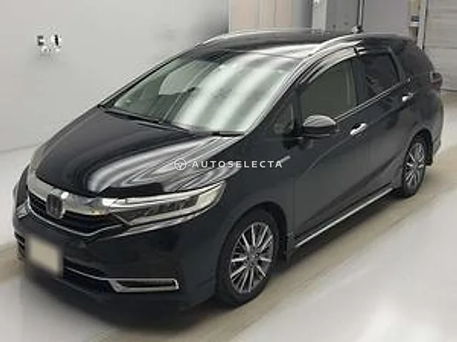 Honda Shuttle 2019, auction grade 3.5
