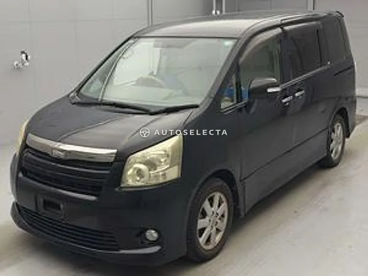 Toyota Noah 2009, photo 1 of 1