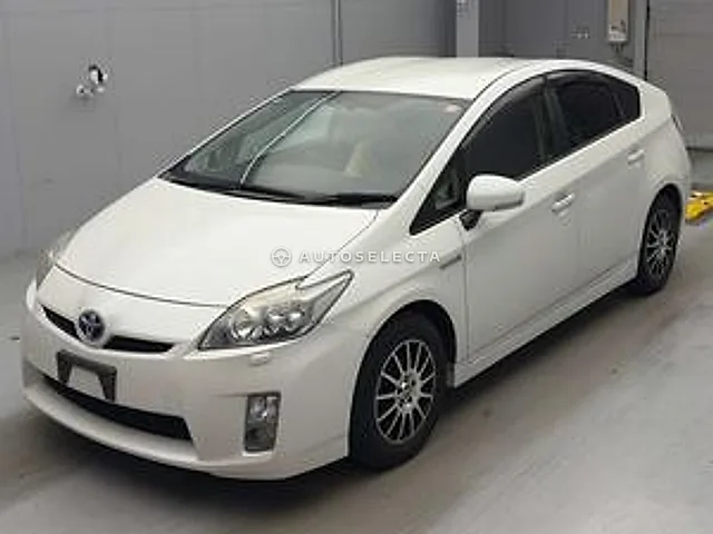 Toyota Prius 2010, auction grade RA