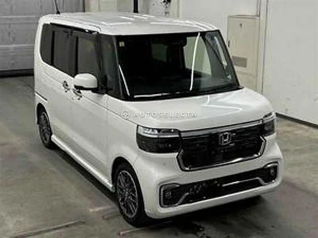 Honda N-BOX Custom 2023, auction grade 4.5