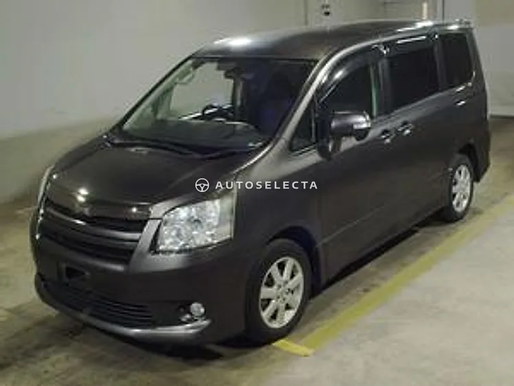 Toyota Noah 2007, photo 1 of 1