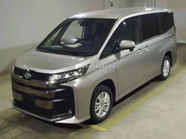 Toyota Noah 2023, photo 1 of 2