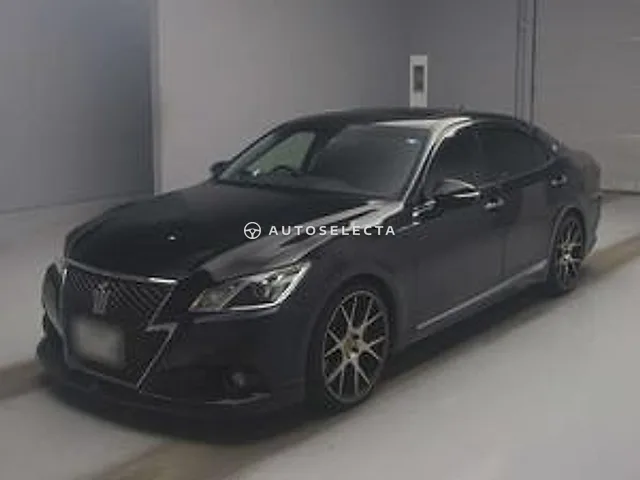 Toyota Crown 2013, auction grade R