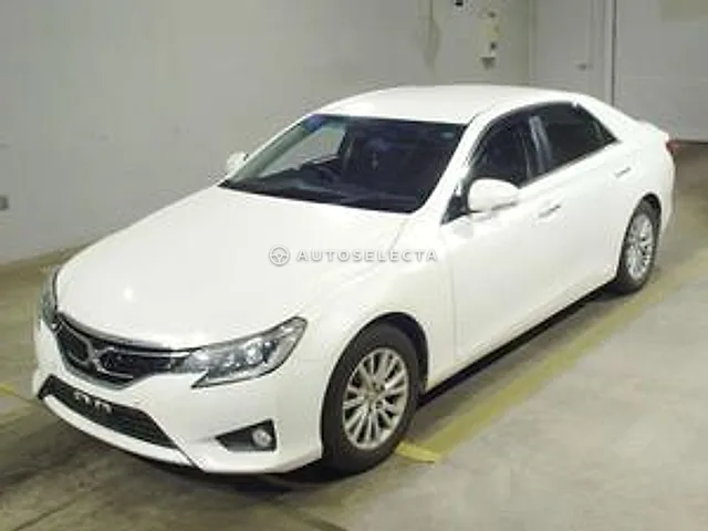 Toyota Mark X 2015, auction grade R
