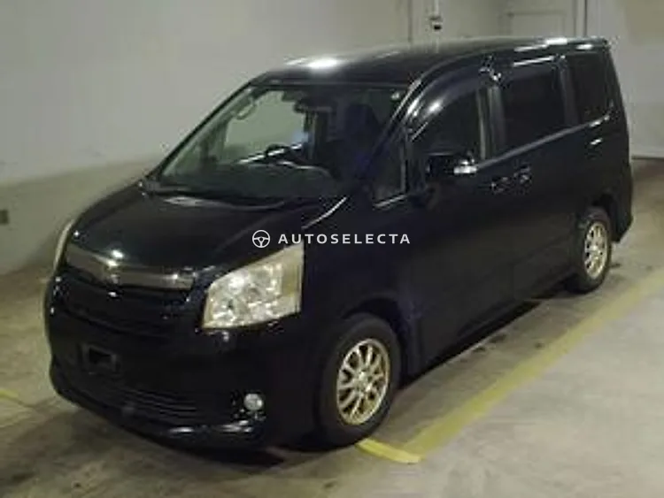 Toyota Noah 2009, photo 1 of 1