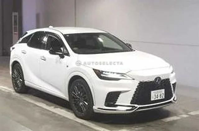 Lexus RX 2023, auction grade 4.5