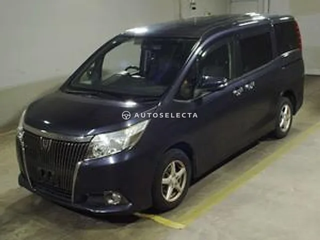 Toyota Esquire 2015, auction grade R