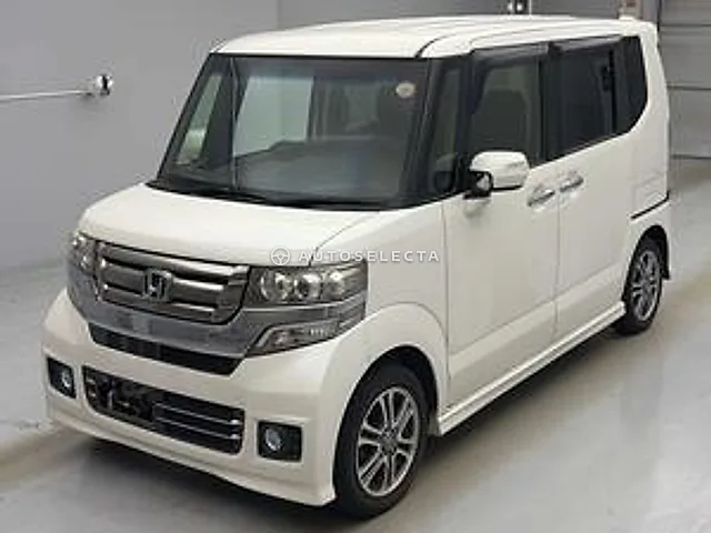 Honda N-BOX Custom 2015, auction grade 4