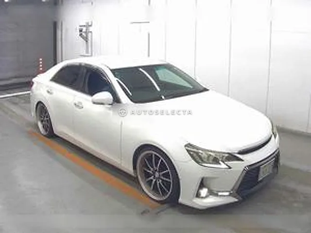 Toyota Mark X 2010, auction grade 3.5