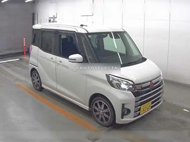 Mitsubishi eK Space Custom 2017, auction grade R