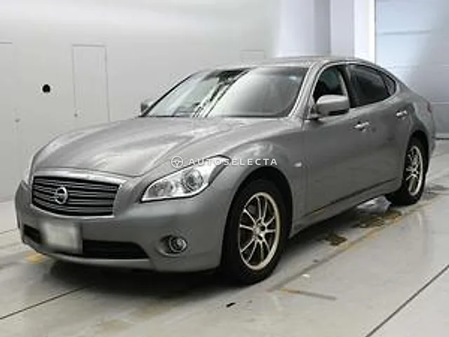 Nissan Fuga 2011, auction grade 4.5