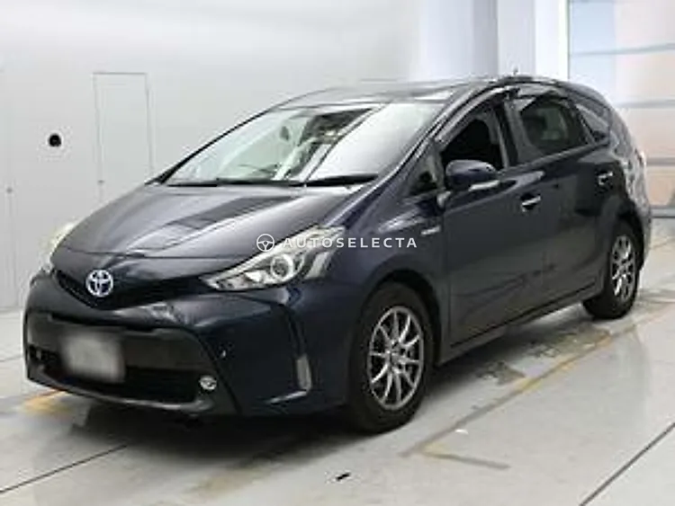Toyota Prius Alpha 2017, photo 1 of 1